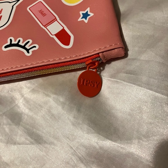 🖤 Ipsy bag - Picture 3 of 4